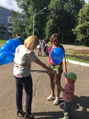 Сотрудники Уфимского филиала «СОГАЗ-Мед» раздали подарки и провели беседы