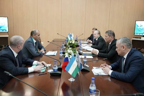 Руководство региона и ООО "Газпром нефтехим Салават" за обсуждением ключевых задач